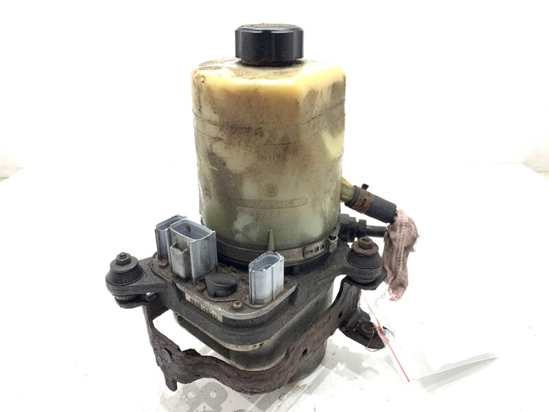 Servočerpadlo Ford Focus II Turnier (DA_, FFS, DS) 2004 - 2012 4M5135514BF