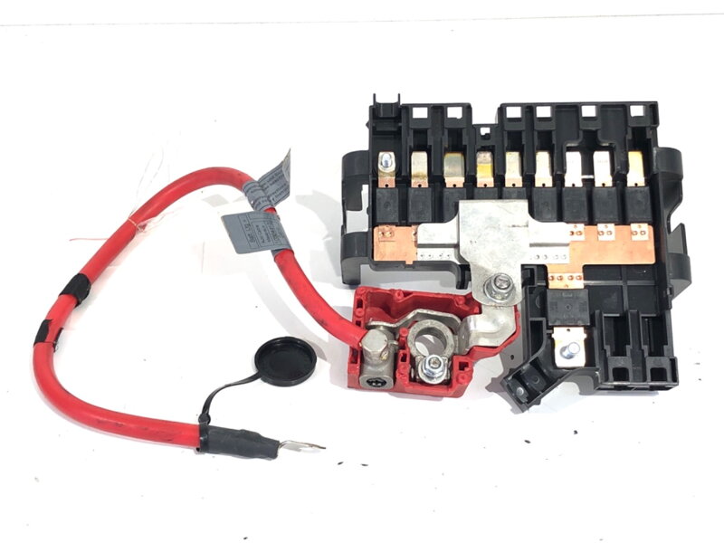 PÓL / svorka (BATÉRIE) plus BMW 7 (F01, F02, F03, F04) 2008 - 2015 9177773