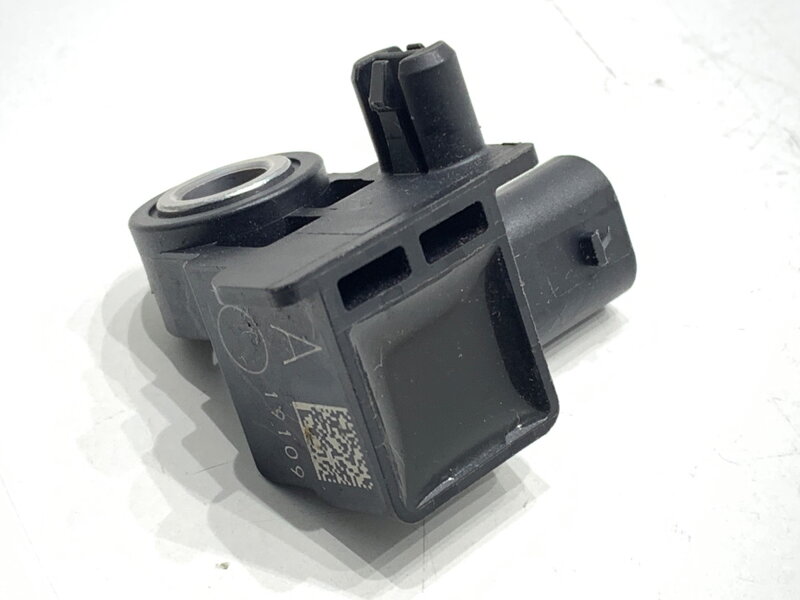 Snímač nárazu KIA Stinger (CK) 2017 - 2022 95920-J5000