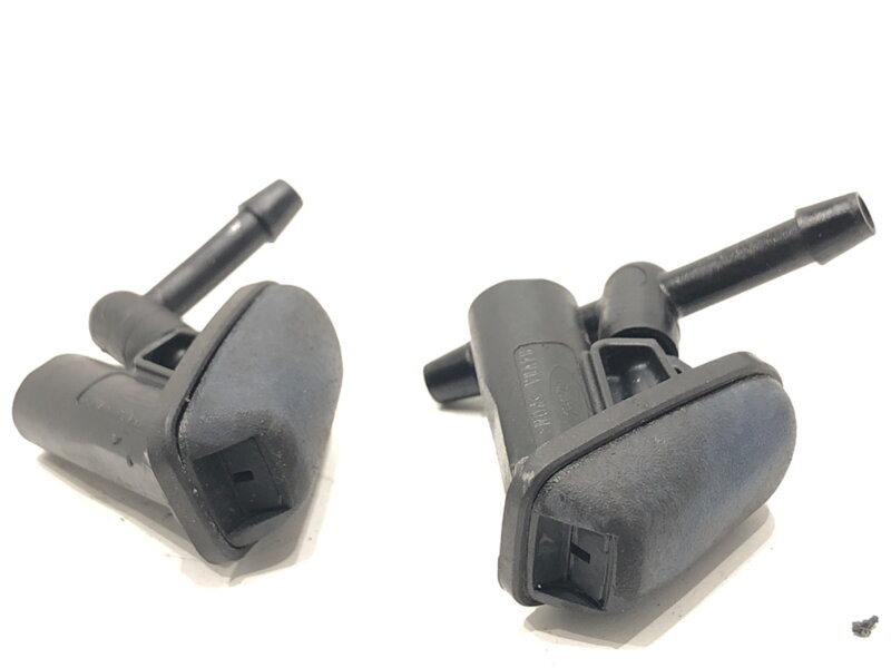 Trysky ostrekovačov Ford Focus III Turnier 2010 - 2022