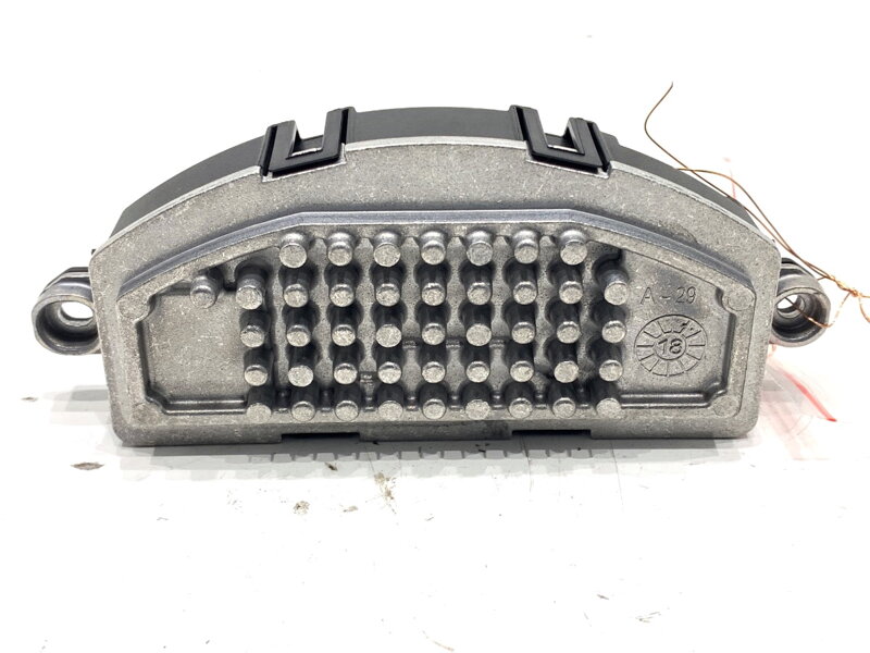 Odpor ventilátora / ventilátory vzduchu VW Passat B8 Variant (3G5, CB5) 2014 - 2022 3Q0907521A