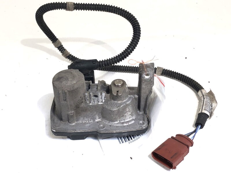 Škrtiaca klapka výfuku VW Passat B8 Variant (3G5, CB5) 2014 - 2022 52812801