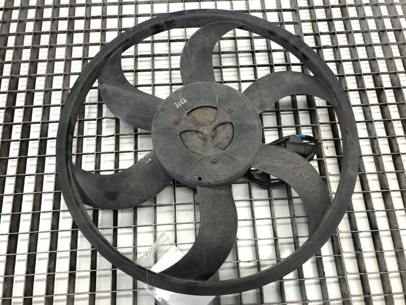Ventilátor chladiča BMW X3 (E83) 2003 - 2011 6925702