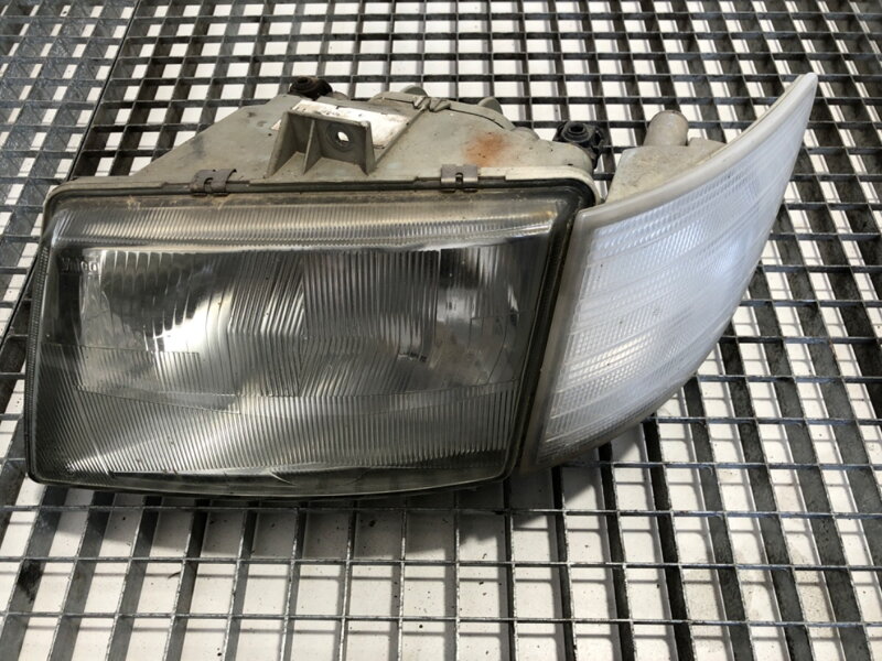 Svetlo ľavé predné Mercedes-benz Vito Autobus (W638) 1996 - 2003