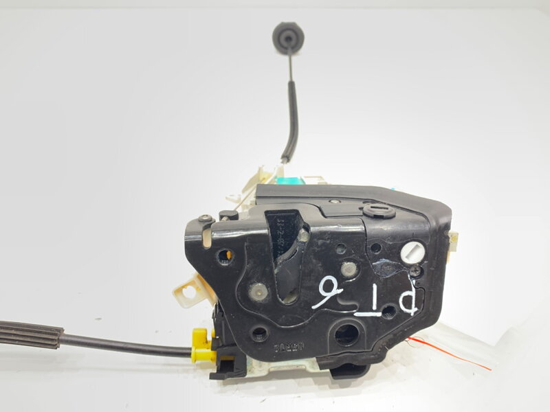 Zámok dverí pravý zadný Audi A4 B8 (8K2) 2007 - 2015 8K0839016D