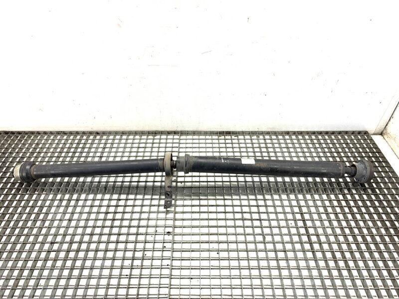 Hnací hriadeľ zadný Audi A4 B8 (8K2) 2007 - 2015 8K0521101P