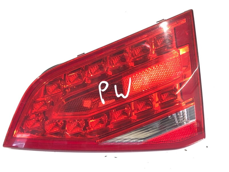 Svetlo pravé zadné vnútorné Audi A4 B8 (8K2) 2007 - 2015 8K5945094K