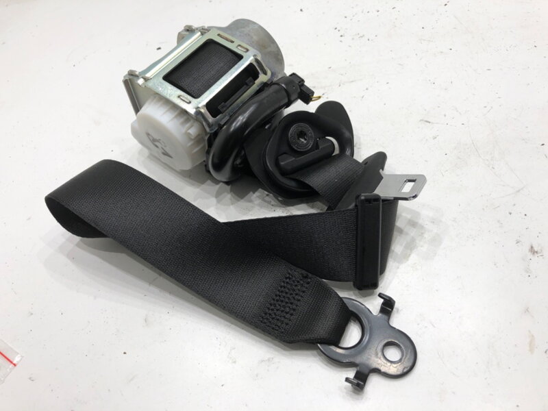 Bezpečnostný PÁS ľavý predný BMW 5 (G30, F90) 2016 - 2022 7430067