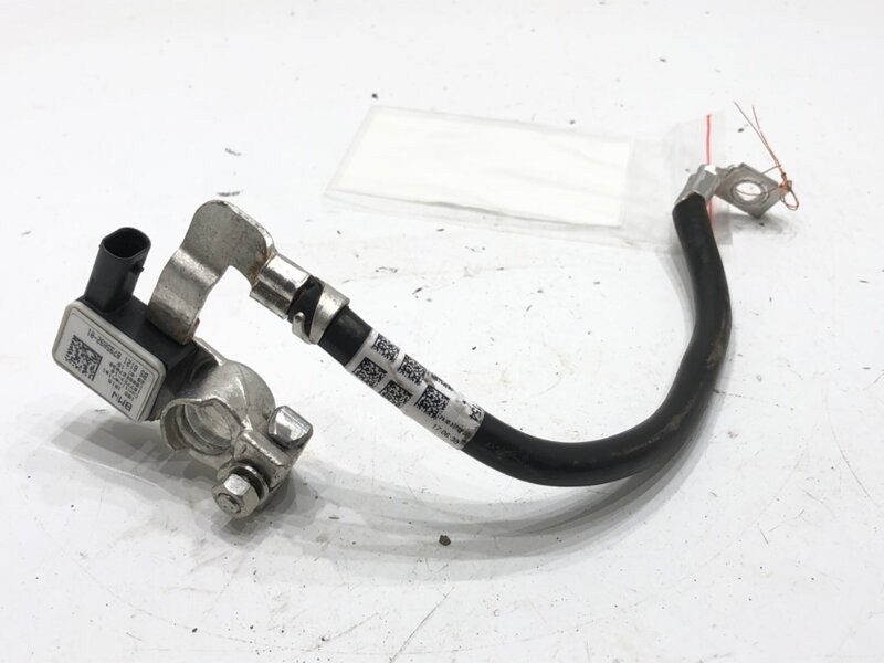 PÓL / svorka (BATÉRIE) mínus BMW 5 (G30, F90) 2016 - 2022 8795892