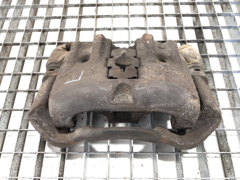 Brzdový strmeň ľavý predný Iveco Daily III Autobus 1999 - 2006