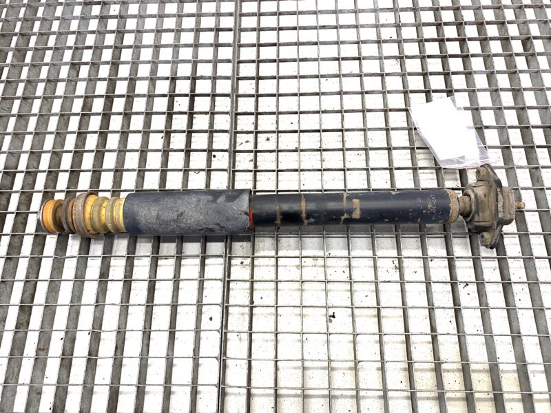 Tlmič pravý zadný BMW 3 (E90) 2004 - 2012