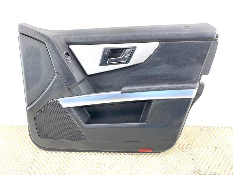 Tapacír dverí pravý predný Mercedes-benz Class GLK (X204) 2008 - 2015