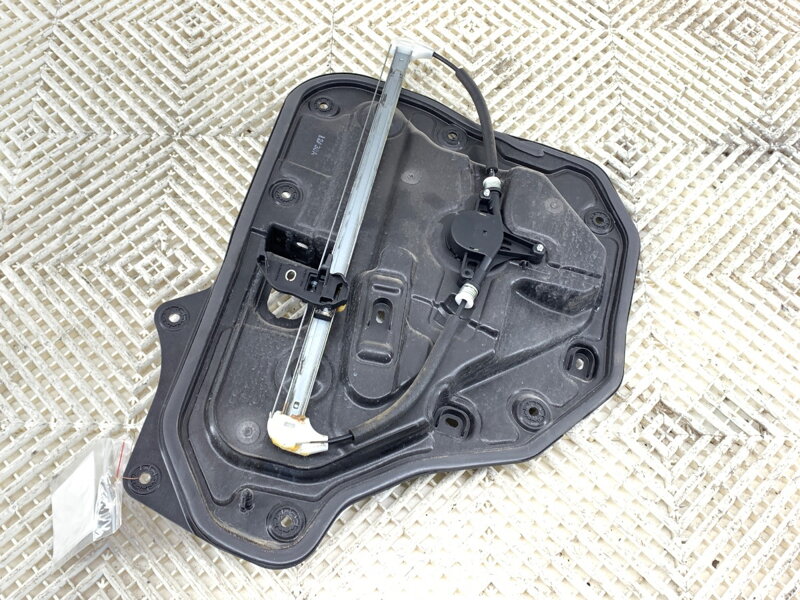 Sťahovačka okna pravá zadná Mazda CX-5 (KE, GH) 2011 - 2017