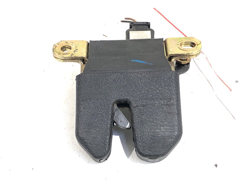 Zámok veka batožinového priestoru zadný VW Bora I (1J2) 1998 - 2013 1J5827505C