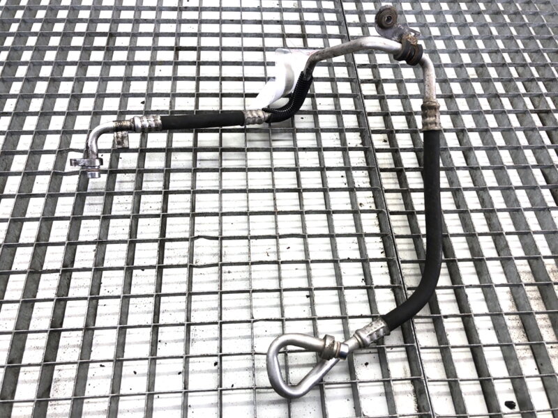 Hadica klimatizácie Renault Megane III Liftback (BZ0/1_, B3_) 2008 - 2022 924900016