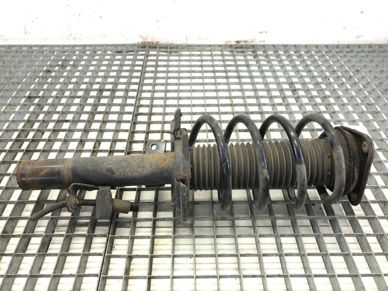 Tlmič pravý predný S pružinou Ford Focus III 2010 - 2022 BV61-18045-LAB