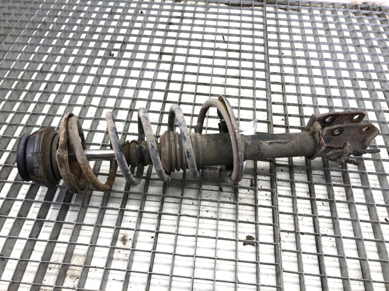 Tlmič pravý predný Dacia Sandero 2008 - 2022