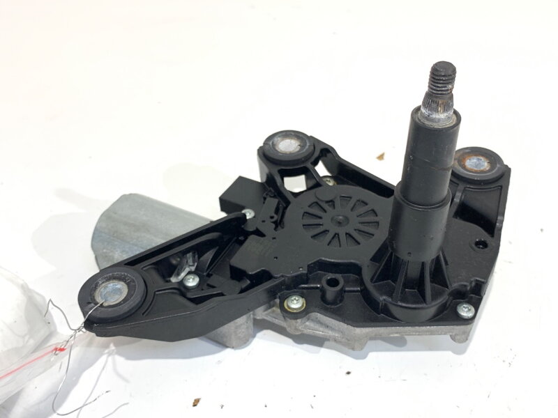 Motorček stieračov zadný Renault Megane IV Liftback (B9A/M/N_) 2015 - 2022 0390205014