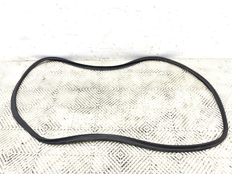 Tesnenie veka batožinového priestoru kufra Audi Q5 (FYB, FYG) 2016 - 2022