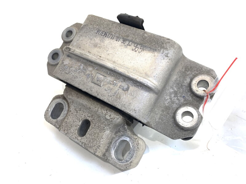 Vankúš motora ľavý VW Golf VI (5K1) 2008 - 2014 1K0199555CA