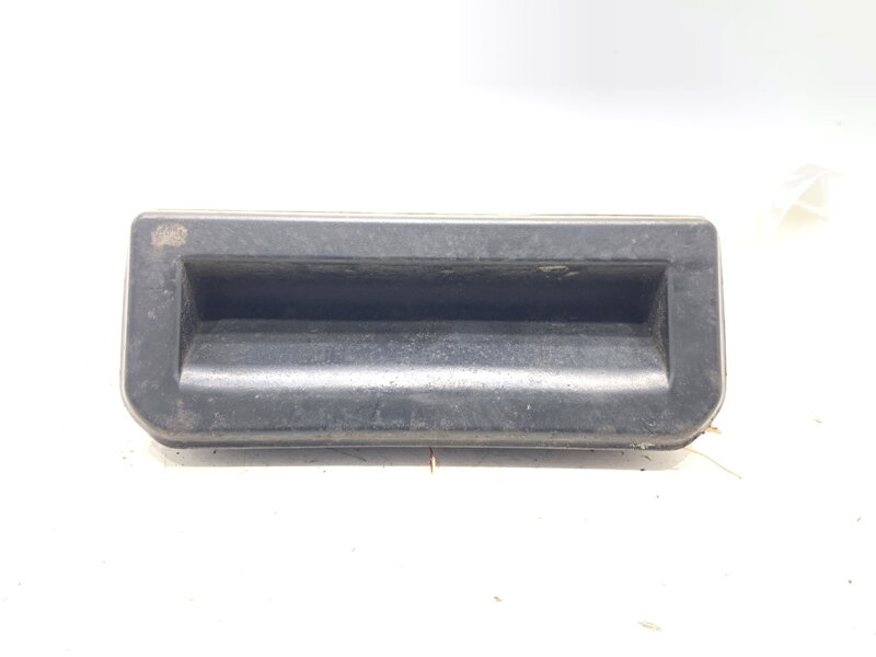 Kľučka veka batožinového priestoru zadná Skoda Fabia III (NJ3) 2014 - 2022 6V0827566