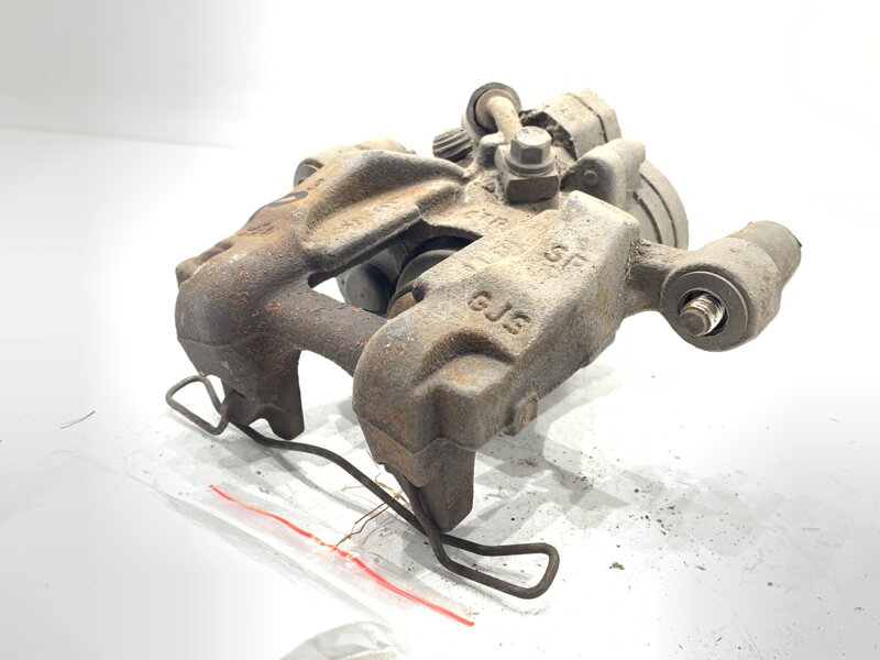 Brzdový strmeň pravý zadný VW Passat B8 (3G2, CB2) 2014 - 2022 3Q0615406J