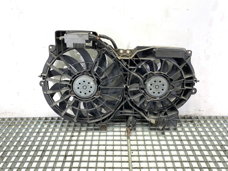 Ventilátor chladiča Audi A6 C6 Avant (4F5) 2004 - 2011 4F0121003E