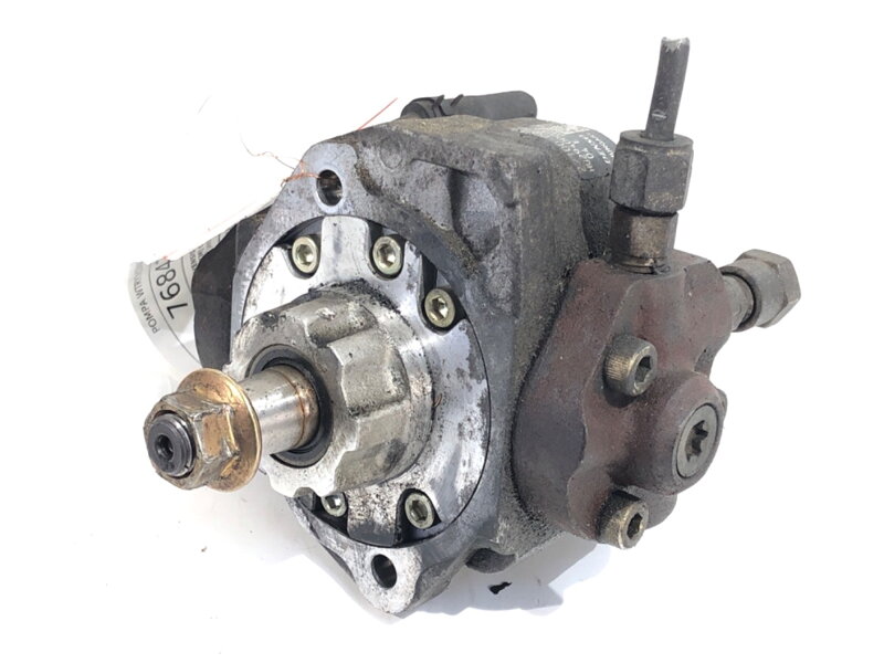 Vstrekovacie čerpadlo Toyota Avensis (_T25_) 2003 - 2008 22100-0G010