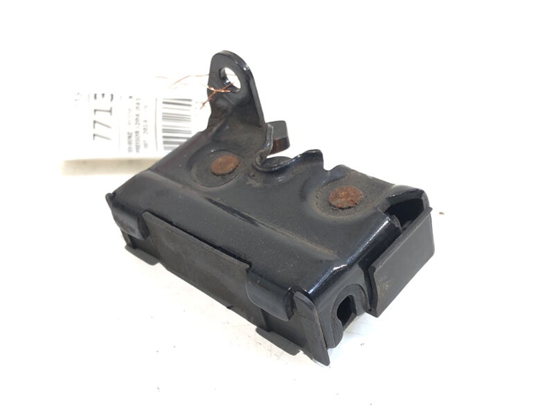 Zámok kapoty ľavý Mercedes-benz Class C (W204) 2007 - 2015 A2048800160