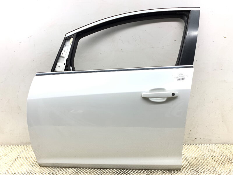 Dvere ľavé predné Opel Astra J (P10) 2009 - 2015