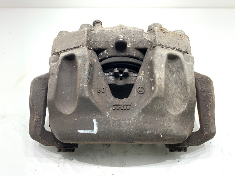 Brzdový strmeň ľavý predný Mercedes-benz Class E (W212) 2009 - 2016