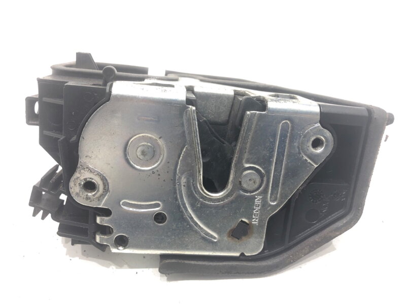 Zámok dverí pravý zadný BMW X3 (E83) 2003 - 2011 7202148