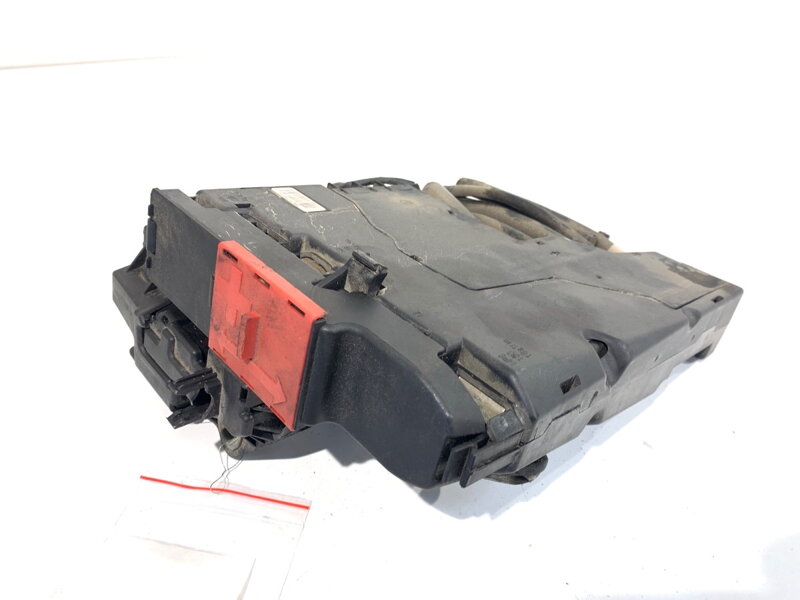 PÓL / svorka (BATÉRIE) plus Mercedes-benz Class E (W212) 2009 - 2016