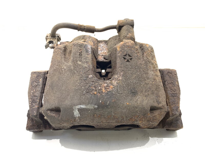 Brzdový strmeň pravý predný Jeep Grand Cherokee IV (WK, WK2) 2010 - 2022