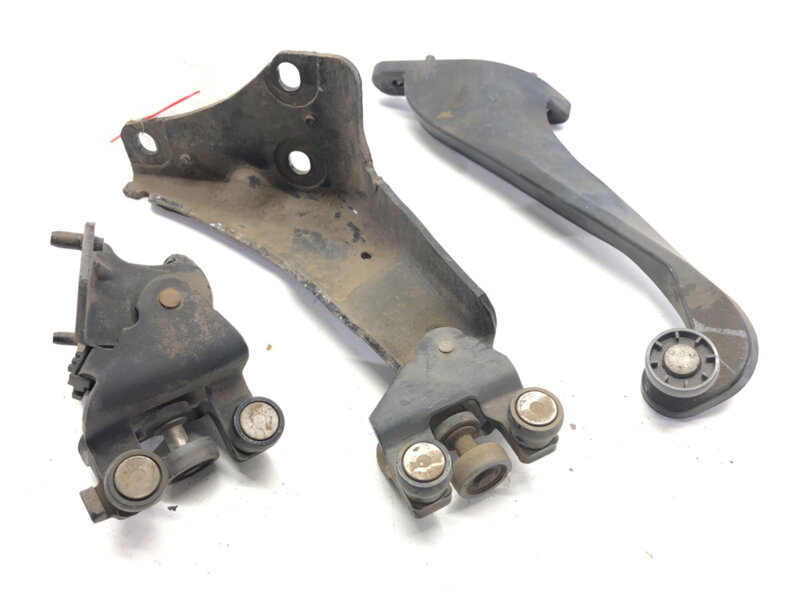 Kladky / valčeky dvere posuvných ľavé sada Peugeot Partner 2008 - 2022 9680486980