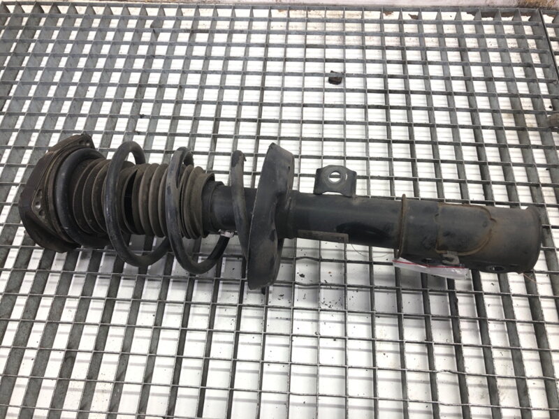 Tlmič pravý predný Opel Astra K (B16) 2015 - 2022 39039564