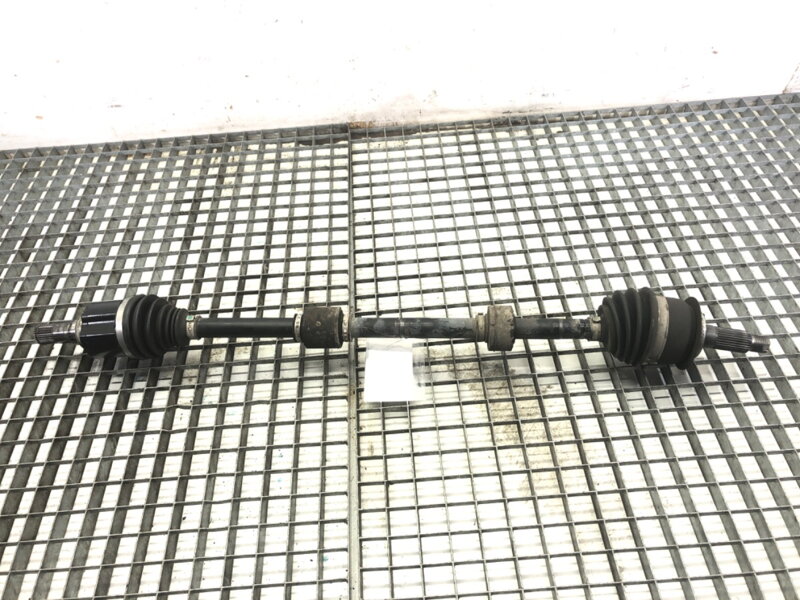 Poloos pravá predná Suzuki SX4 S-cross (JY) 2013 - 2022 44101-54P53