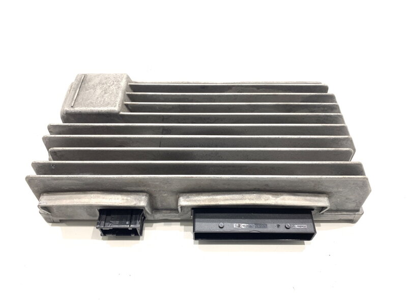 Zosilňovač Audi A5 (8T3) 2007 - 2017 08T1035223