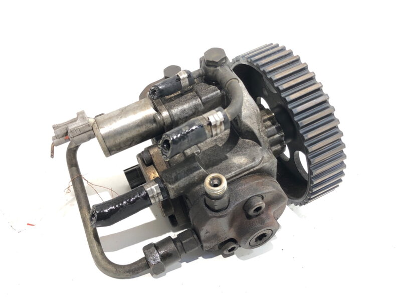 Vstrekovacie čerpadlo Opel Meriva A (MPV) (X03) 2003 - 2010 8973138622