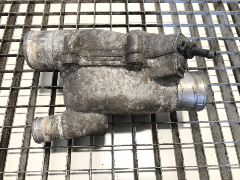 Kryt termostatu Scania L , P , G , R , S - Series 2016 - 2022 2378989