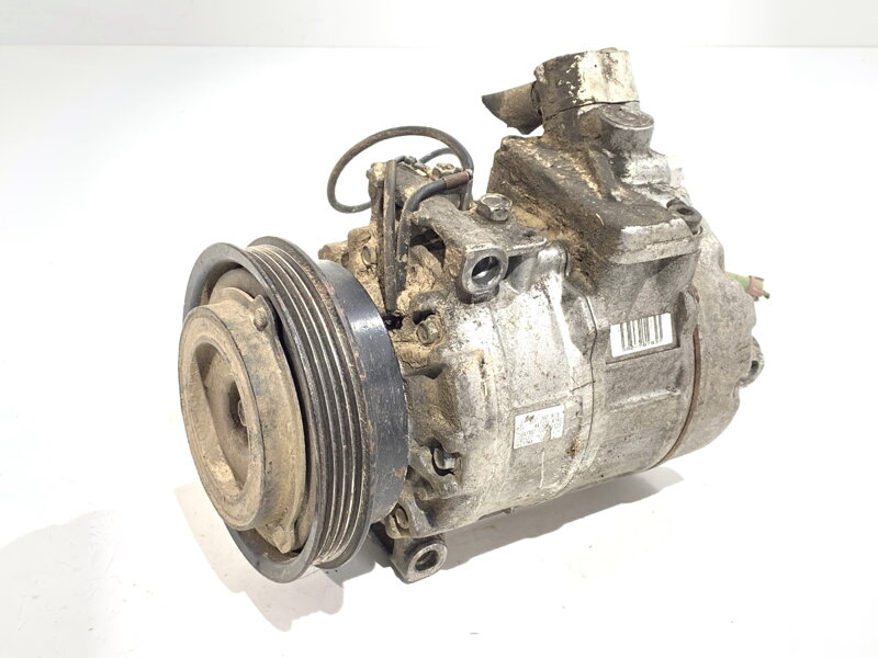Kompresor klimatizácie Audi A6 C5 (4B2) 1997 - 2005 8D0260808
