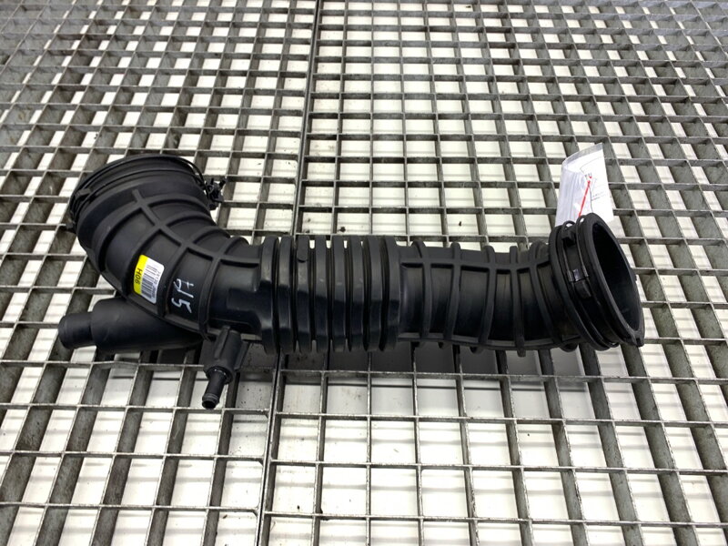 Vzduchové potrubie Hyundai Kona (OS, OSE, OSI) 2017 - 2022 28130-J9600