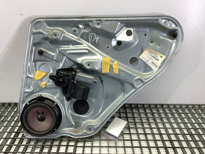 Sťahovačka okna pravá zadná Skoda Superb I (3U4) 2001 - 2008