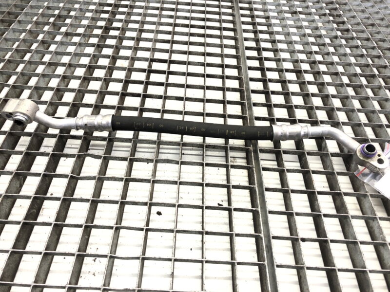 Hadica klimatizácie Audi Q7 (4LB) 2006 - 2016 4L0820730