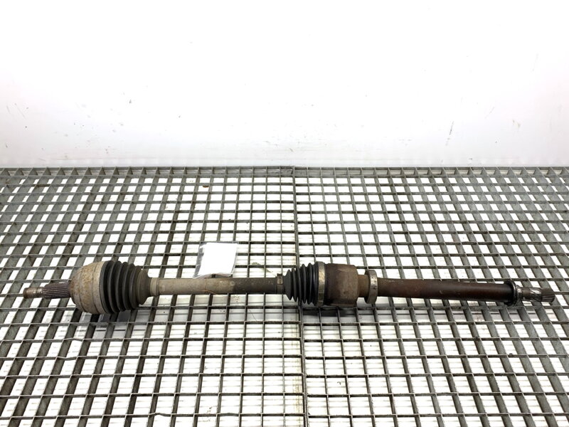 Poloos pravá predná Renault Megane CC (EZ0/1_) 2010 - 2022