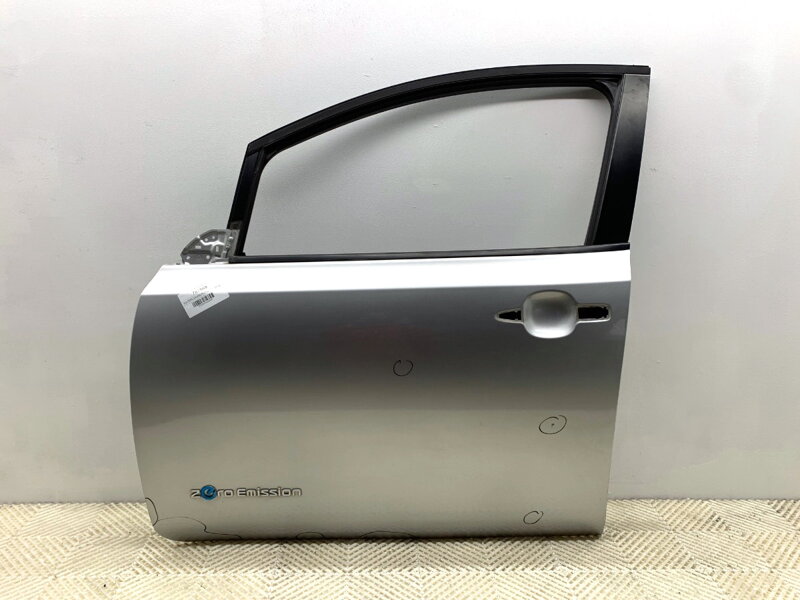 Dvere ľavé predné Nissan Leaf (ZE0) 2010 - 2022