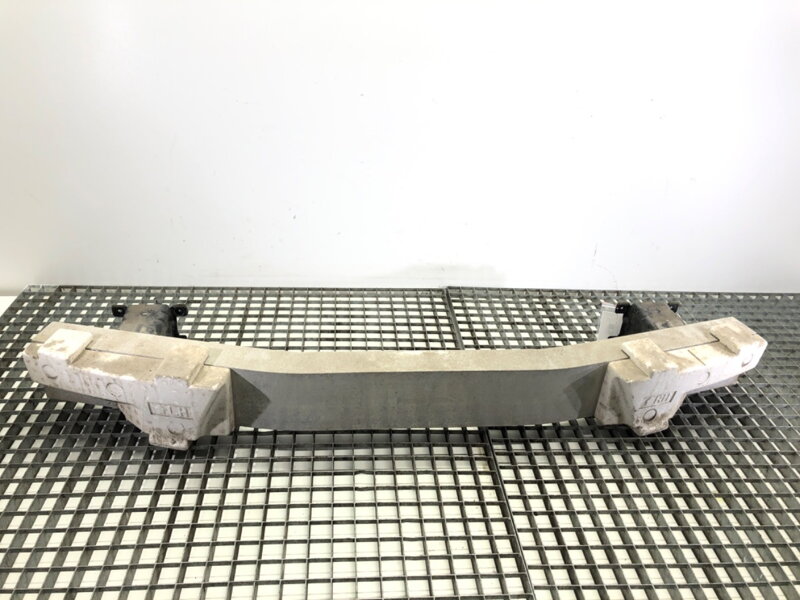 Výstuha nárazníka zadná Nissan Leaf (ZE0) 2010 - 2022