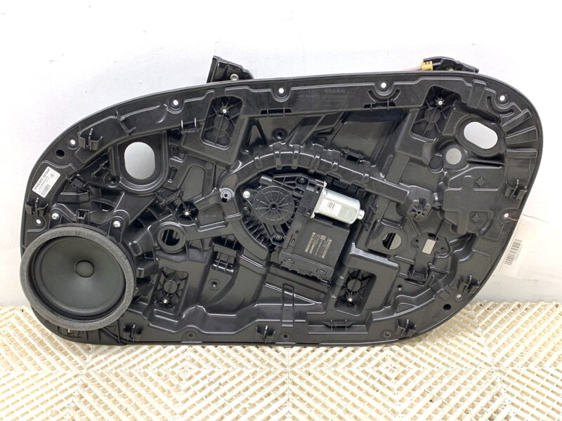 Sťahovačka okna pravá predná Volvo V90 II Kombi (235, 236) 2016 - 2022 31378593