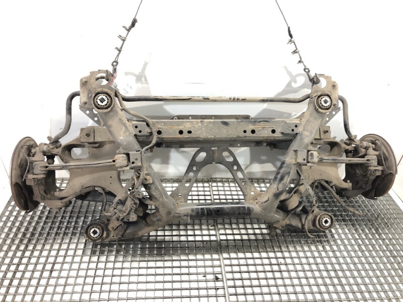 Výstuha zadná Volvo V90 II Kombi (235, 236) 2016 - 2022 P31387206