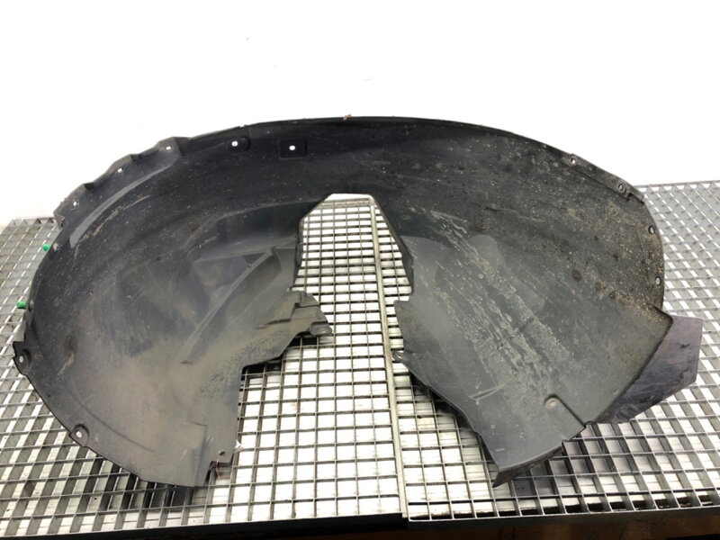 Podblatník ľavý predný Volvo V90 II Kombi (235, 236) 2016 - 2022